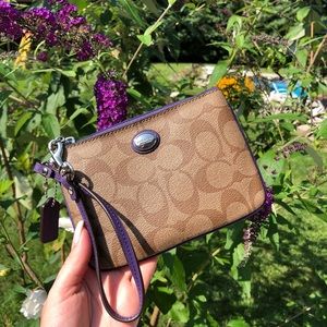 BRAND NEW COACH WRISTLET